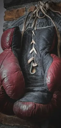 Racy Wood Sculpture Live Wallpaper