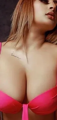Racy Fashion Brassiere Live Wallpaper