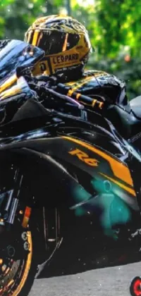 Tire Wheel Helmet Live Wallpaper
