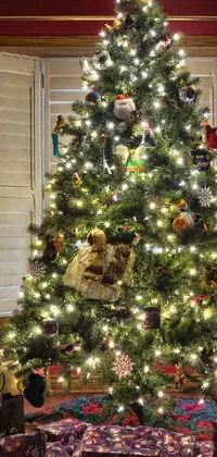 Christmas Tree Christmas Ornament Property Live Wallpaper