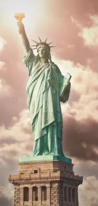 This Statue of Liberty live wallpaper showcases the iconic American statue on a cloudy day
