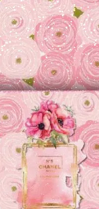 This live wallpaper features a box with floral embellishments in a trendy Versace pattern