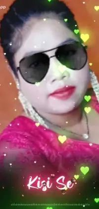 This dynamic phone live wallpaper captures the vibrancy of tachisme with its live footage of a close-up image of a stylish woman wearing sunglasses