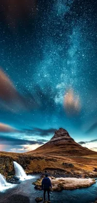 Indulge in the breathtaking landscape of Iceland with this stunning phone live wallpaper