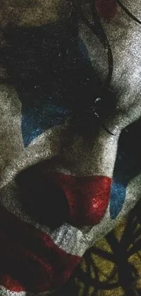 This live wallpaper adds a unique touch to your phone! Choose any photo, from clown faces to Batman profiles, and watch as it moves along with you