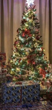 This stunning live phone wallpaper evokes the festive spirit of Christmas with its beautiful hyper-realistic depiction of a decorated tree and presents