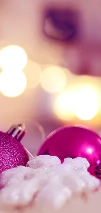 This Christmas ornament live wallpaper is romantic and dreamy