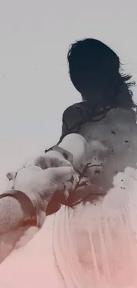 This captivating live wallpaper features a monochromatic image of a man holding a tennis racket atop a tennis court, set against a sun-faded backdrop