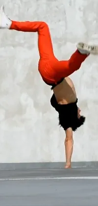 Shorts Leg Athletic Dance Move Live Wallpaper