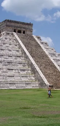 This stunning live wallpaper features a breathtaking pyramid set in the lush jungle, inspired by classic Mayan mythology